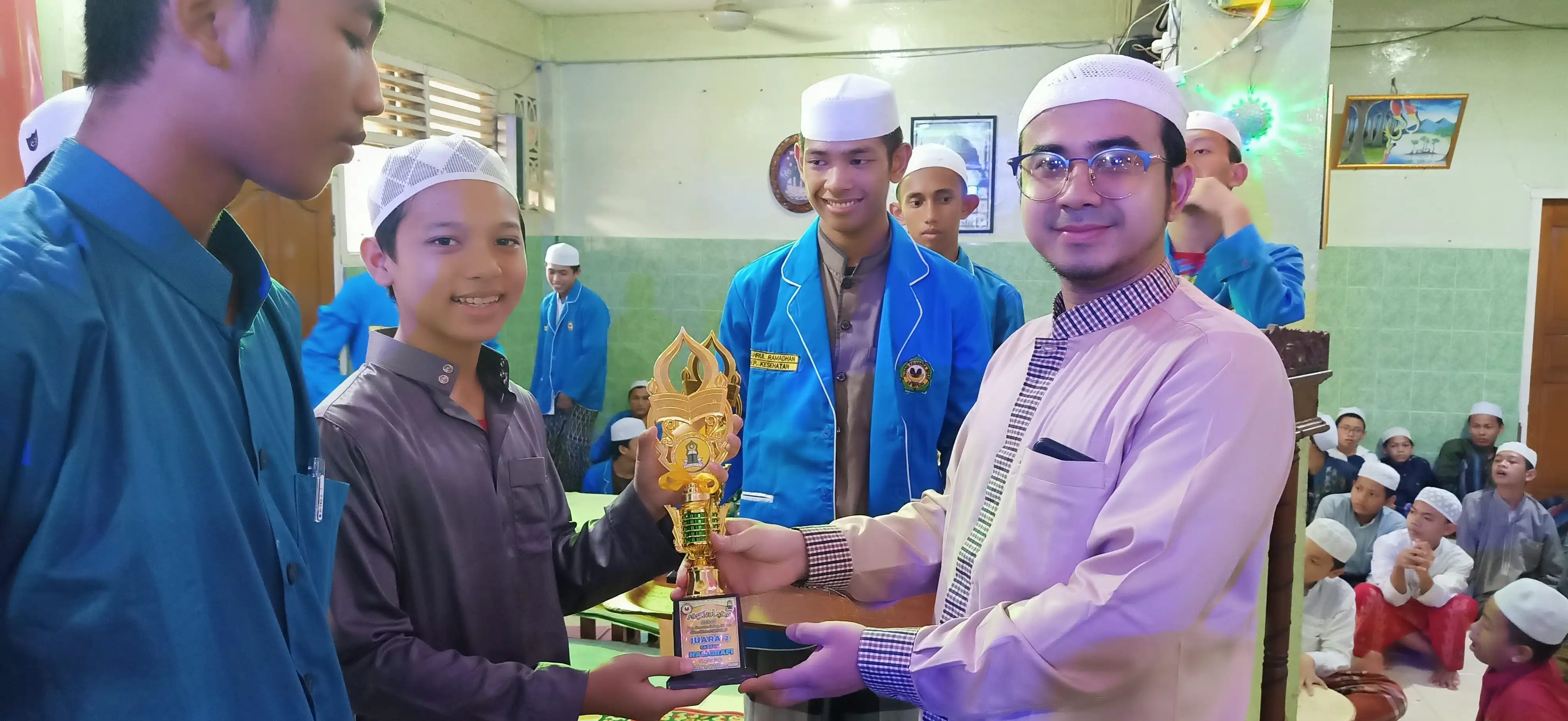 Pembagian Hadiah 74